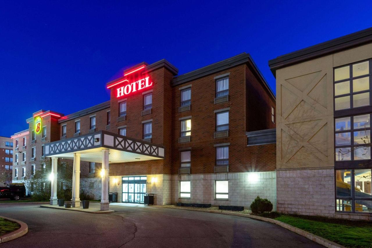 ซูเปอร์ 8 บาย วินด์แฮม ลาชแน/แตร์บอน Hotel แตร์บอนน์ ภายนอก รูปภาพ